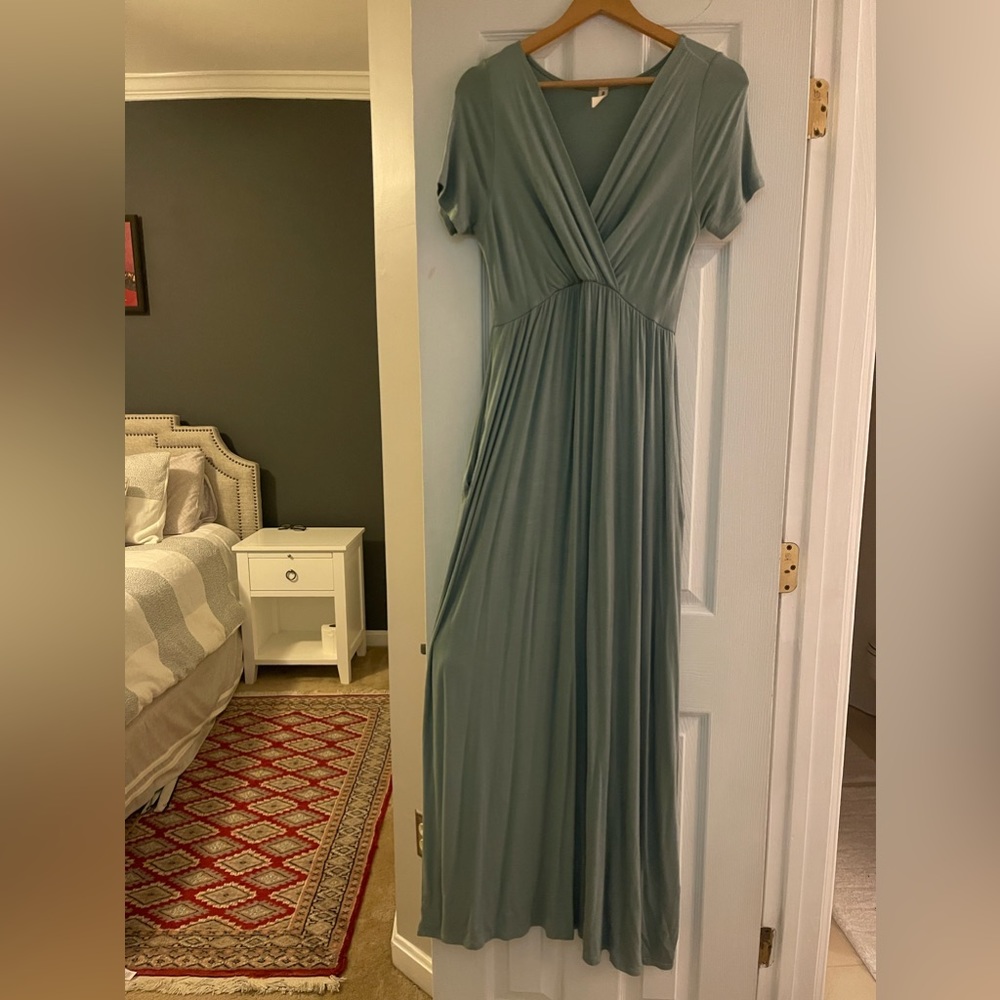 Maternity dress